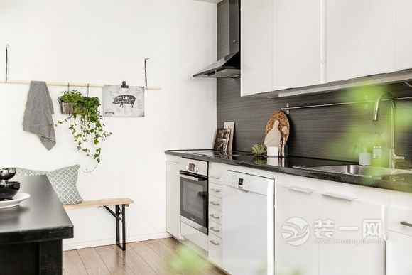 北京装修网分享纯白色北欧风格室内设计 54平米小户型温馨家装